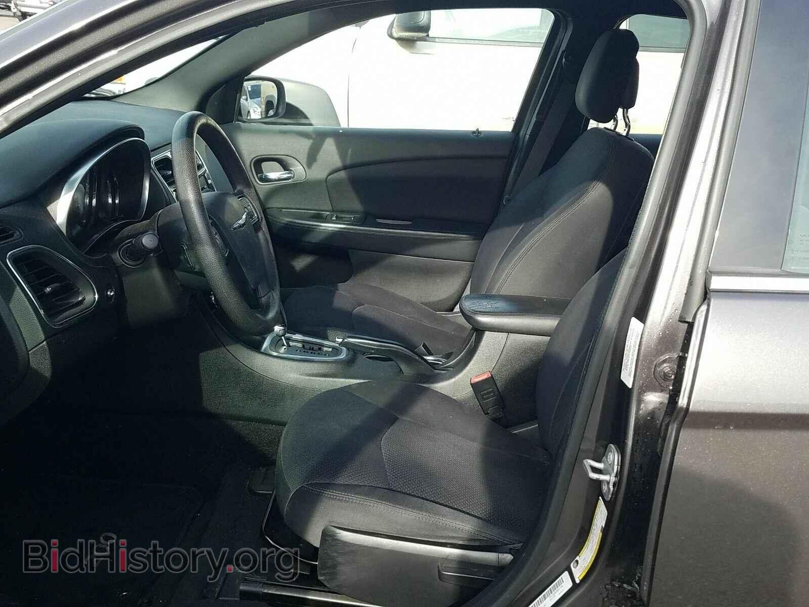 2014 Chrysler 200 - VIN: 1C3CCBAB4EN236889 - Фото 3