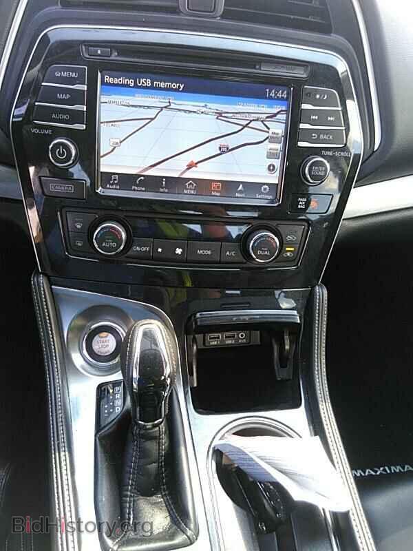 2017 Nissan Maxima - VIN: 1N4AA6APXHC455471 - Фото 4