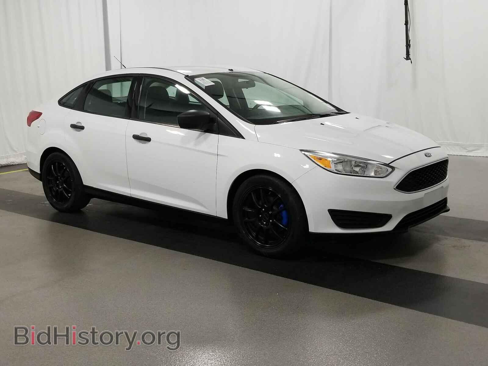 2017 Ford Focus - VIN: 1FADP3E25HL221151 - Фото 3