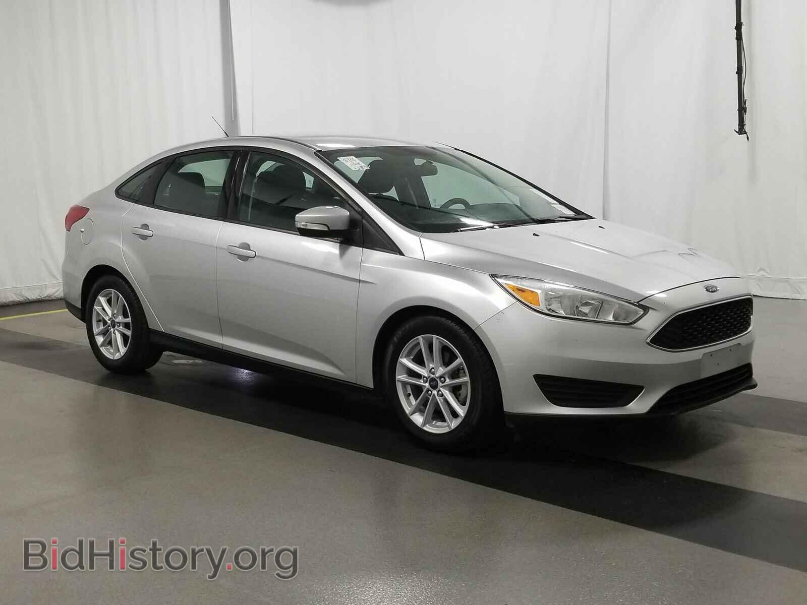 2017 Ford Focus - VIN: 1FADP3F25HL308868 - Photo 3