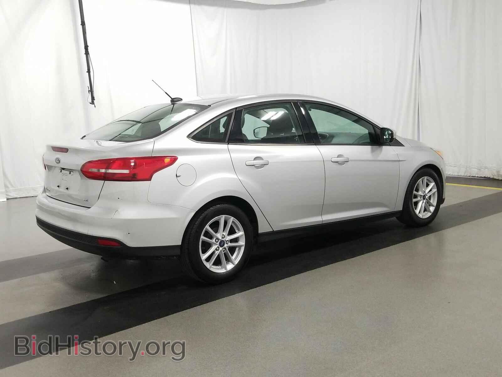 2017 Ford Focus - VIN: 1FADP3F25HL308868 - Photo 4