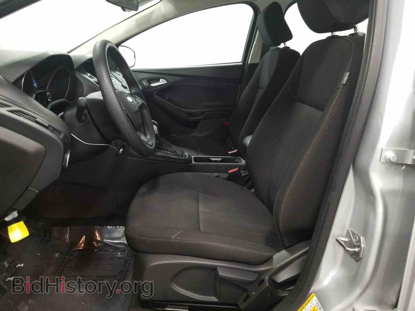 2017 Ford Focus - VIN: 1FADP3F25HL308868 - Photo 7