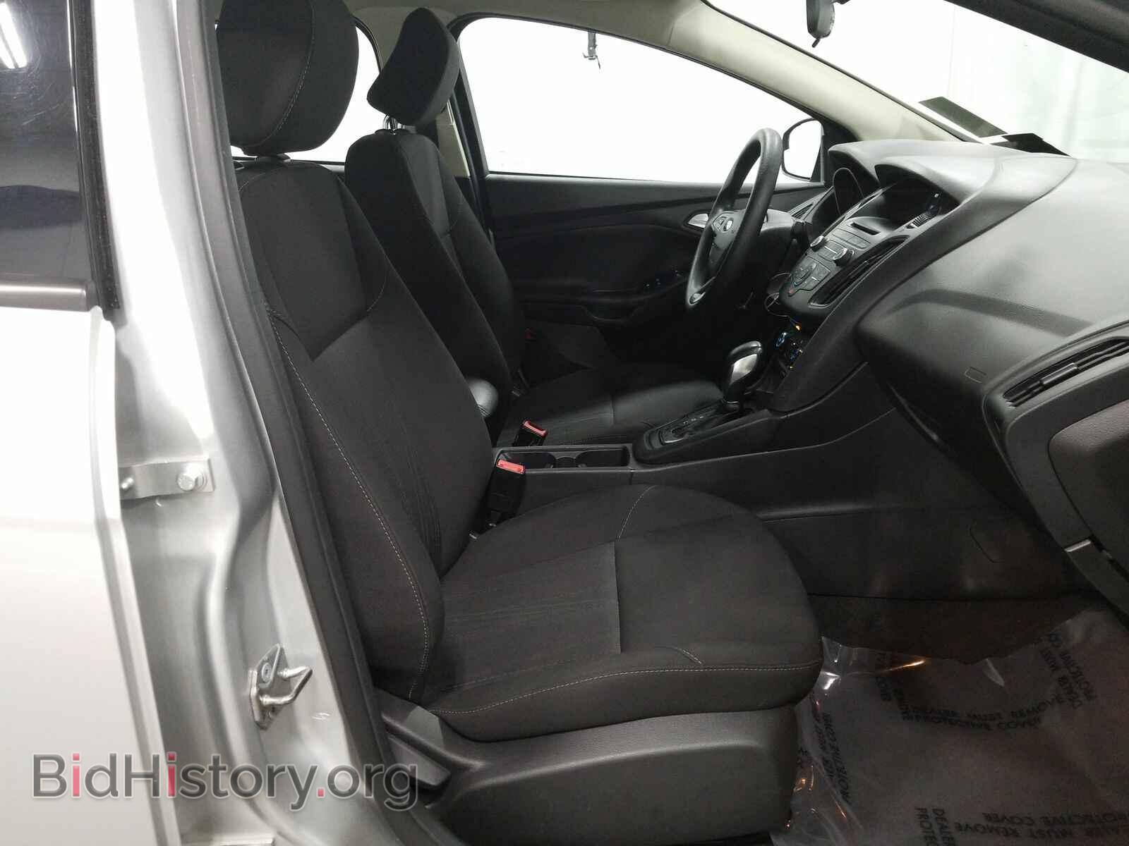 2017 Ford Focus - VIN: 1FADP3F25HL308868 - Photo 8