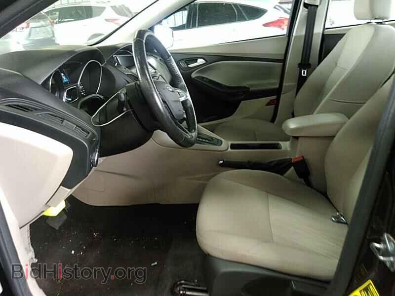 2015 Ford Focus - VIN: 1FADP3F25FL304266 - Фото 3