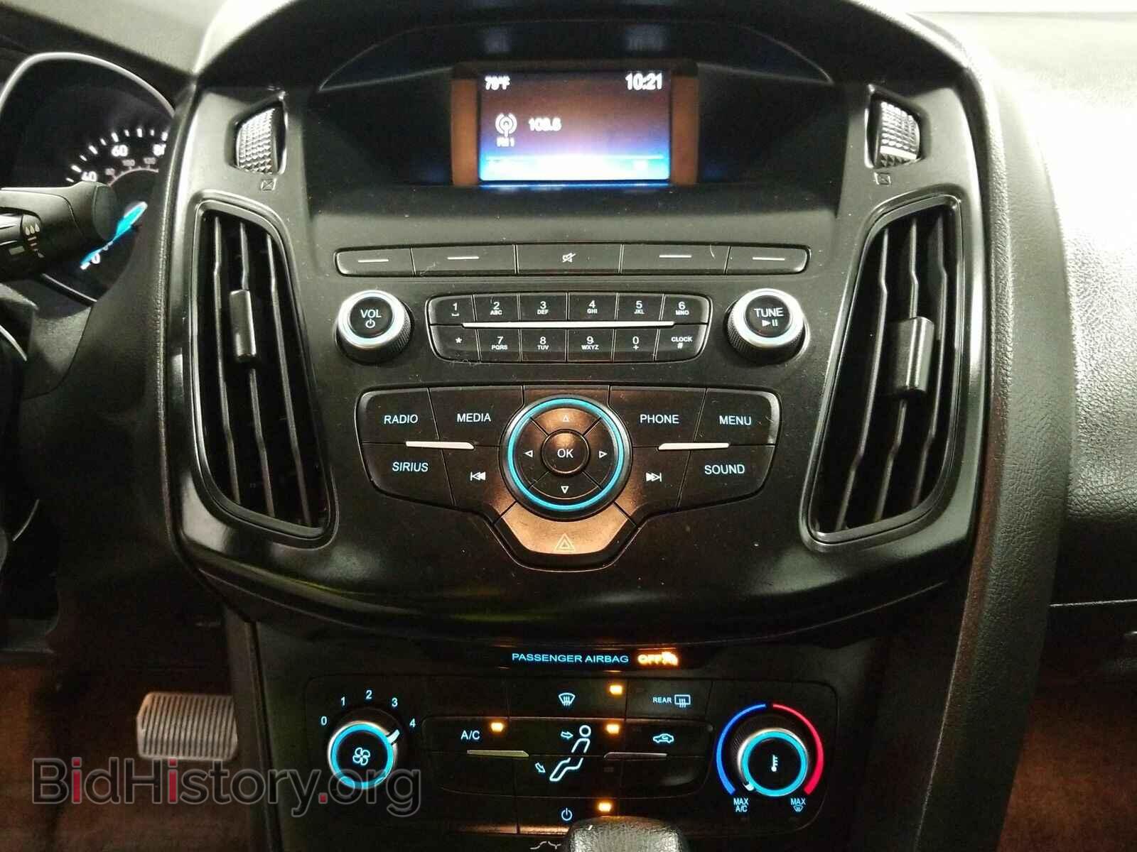 2018 Ford Focus - VIN: 1FADP3F25JL264828 - Фото 11