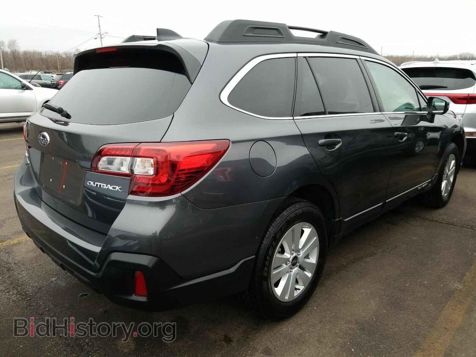 2019 Subaru Outback - VIN: 4S4BSAFC8K3373505 - Фото 2