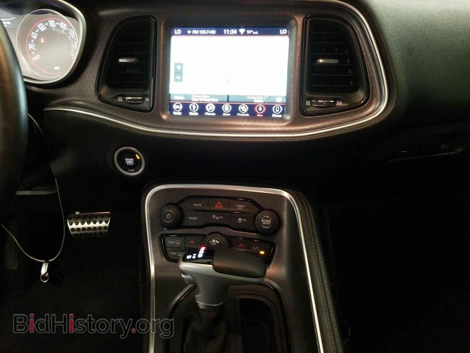 2018 Dodge Challenger - VIN: 2C3CDZAG3JH229548 - Фото 11