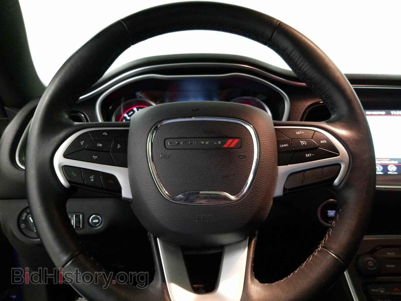 2018 Dodge Challenger - VIN: 2C3CDZAG3JH229548 - Фото 10