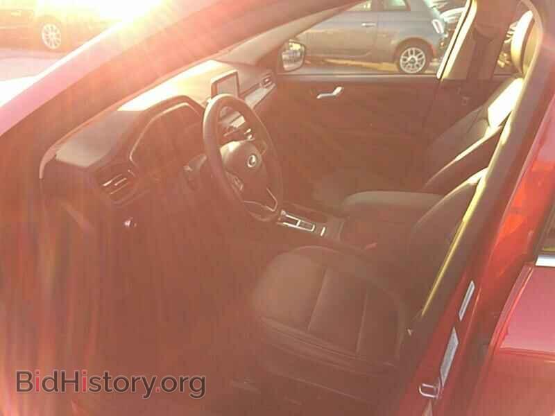 2020 Ford Escape - VIN: 1FMCU9J95LUA58584 - Фото 3