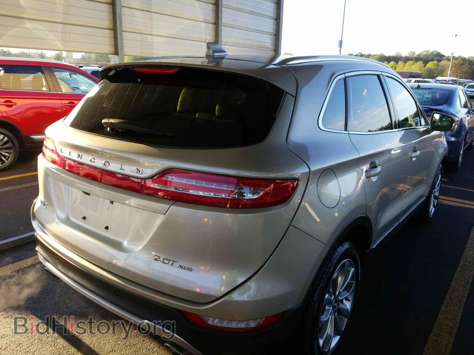 2017 Lincoln MKC - VIN: 5LMCJ2D90HUL35271 - Фото 2