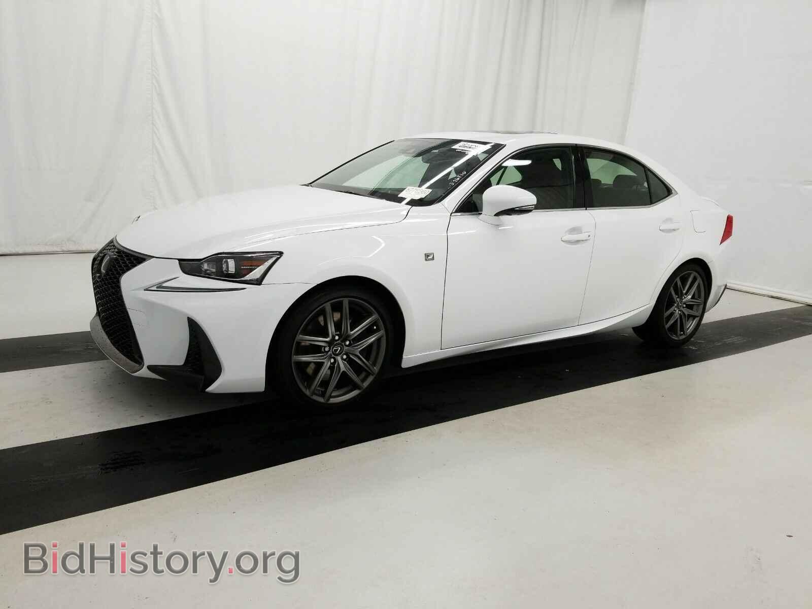 Фотография JTHCM1D20H5019373 - Lexus IS 2017