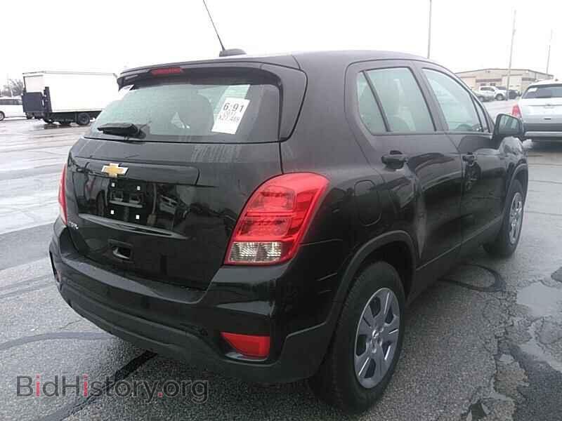 2017 Chevrolet Trax - VIN: 3GNCJKSB3HL188989 - Фото 2