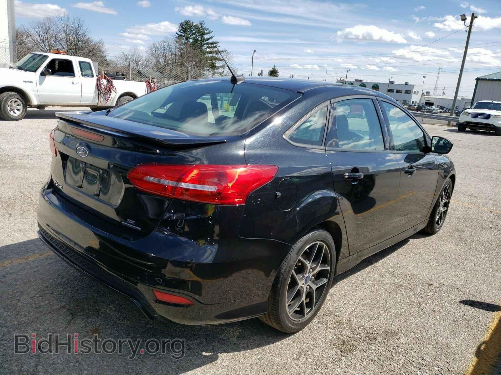 2015 Ford Focus - VIN: 1FADP3F23FL386806 - Фото 2