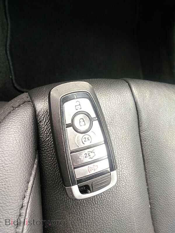 2019 Ford Edge - VIN: 2FMPK3K98KBB62865 - Photo 9
