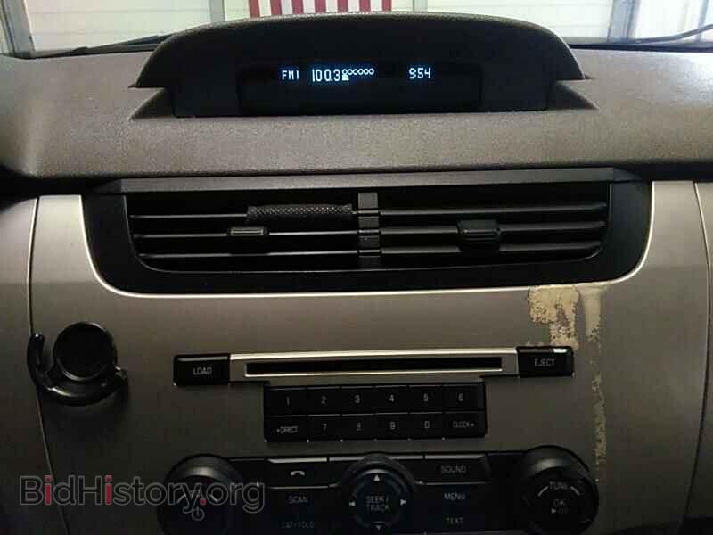 2008 Ford Focus - VIN: 1FAHP33N68W180820 - Фото 4