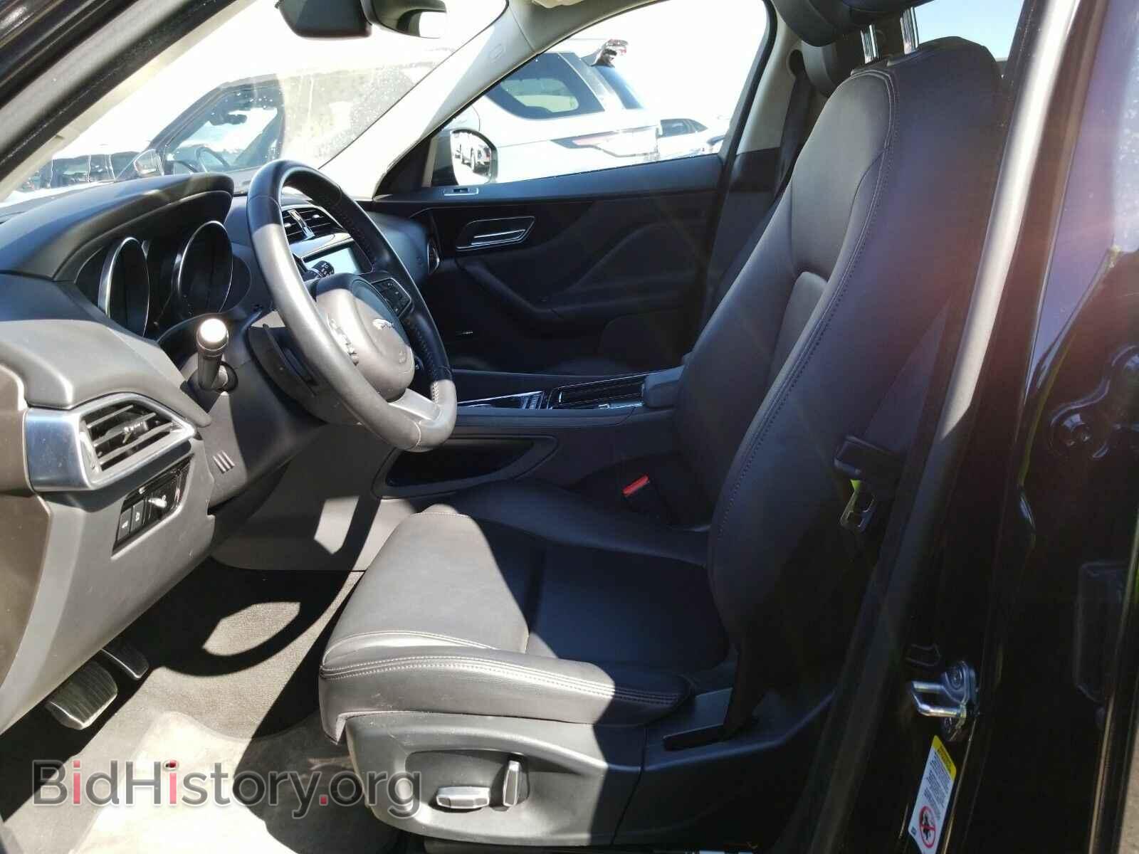 2019 Jaguar F-PACE - VIN: SADCS2FX2KA391385 - Фото 3