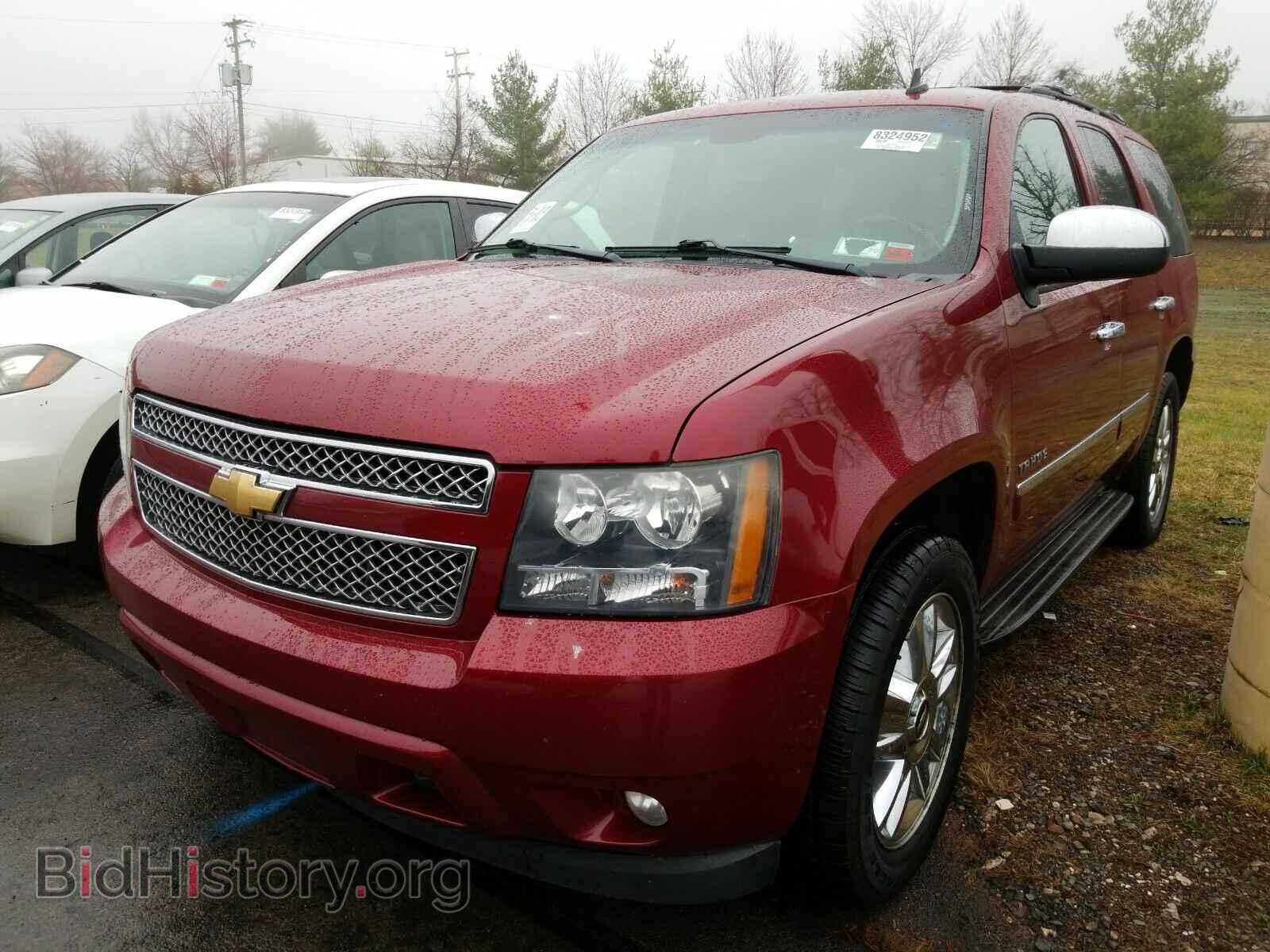 Photo 1GNUKCE0XAR283517 - Chevrolet Tahoe 2010