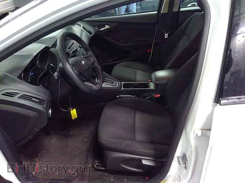 2015 Ford Focus - VIN: 1FADP3F23FL334964 - Photo 3