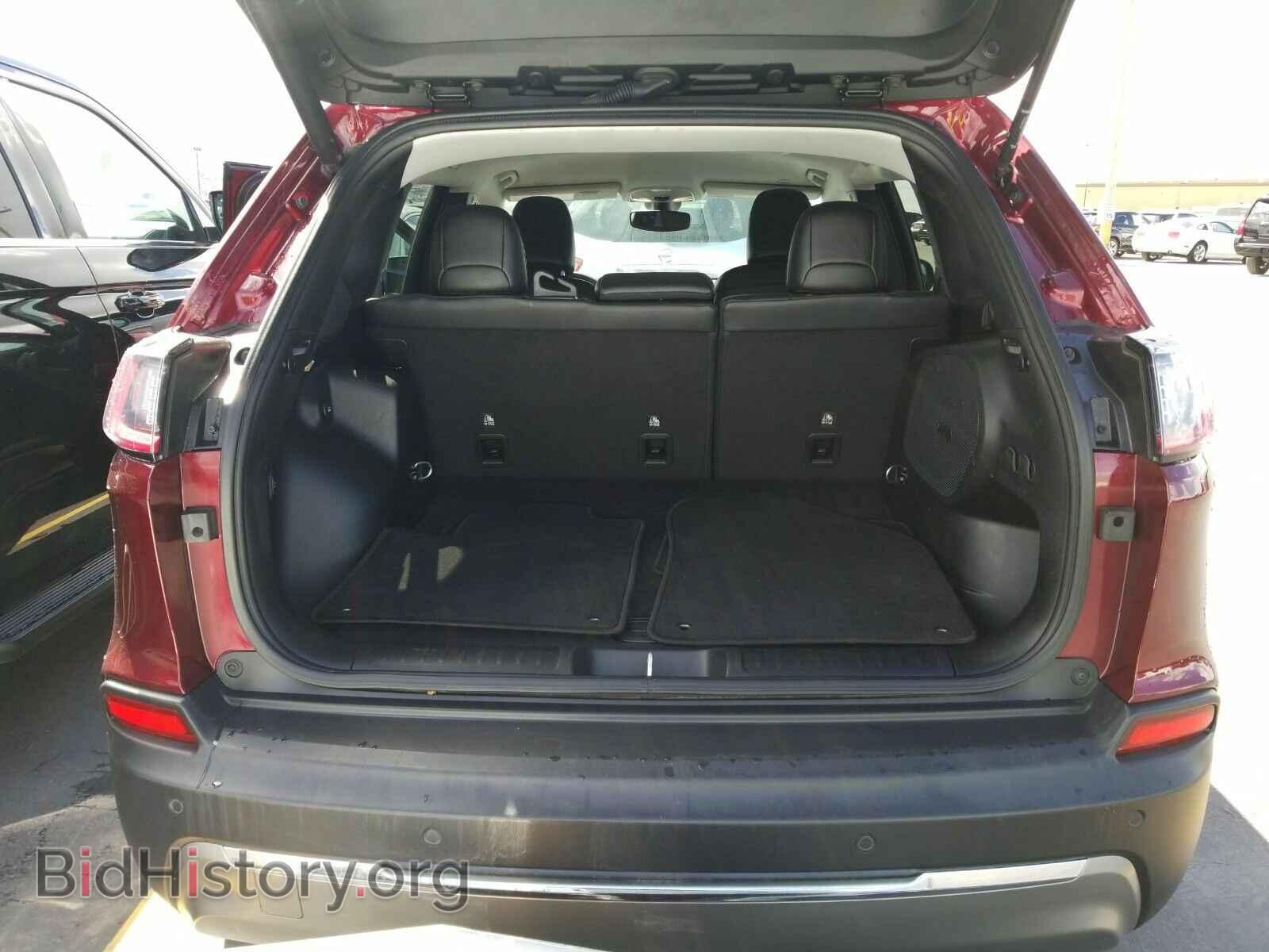 2019 Jeep Cherokee - VIN: 1C4PJLDB2KD433694 - Photo 7