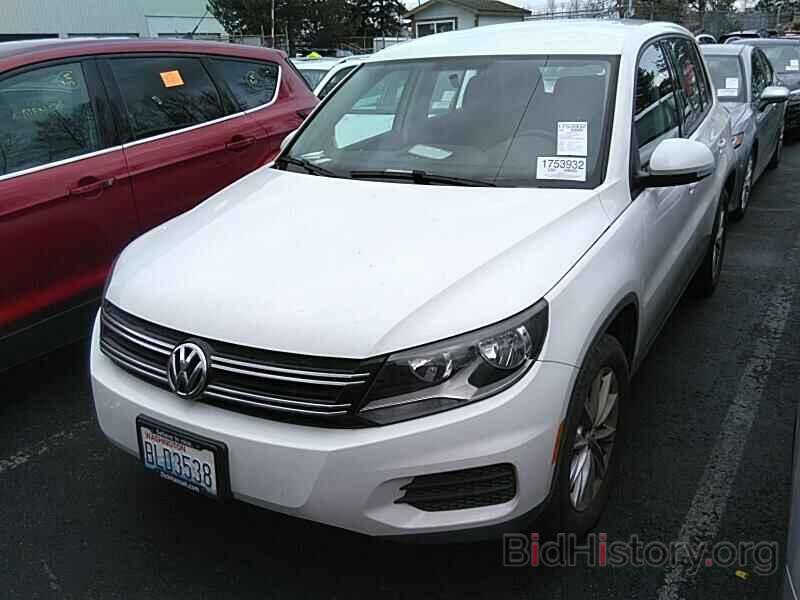 Photo WVGBV7AX1HK052750 - Volkswagen Tiguan Limited 2017