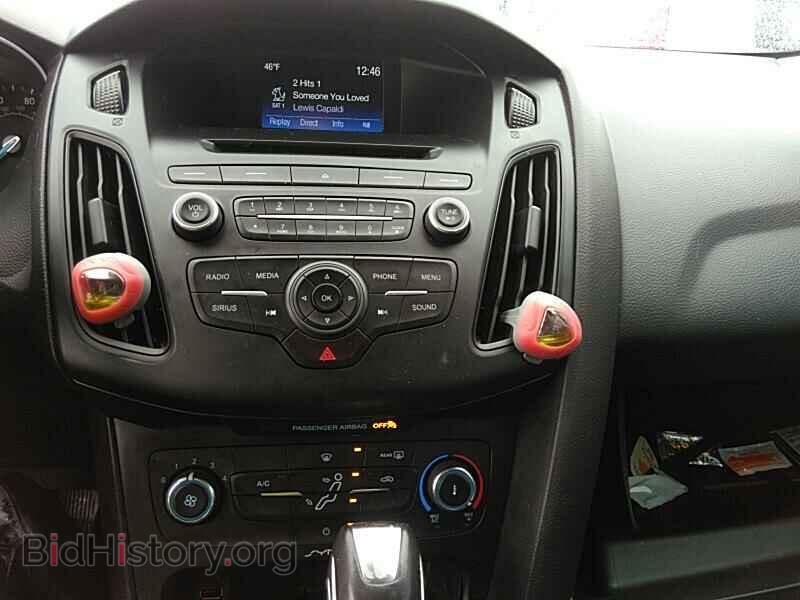 2016 Ford Focus - VIN: 1FADP3K22GL228352 - Фото 4