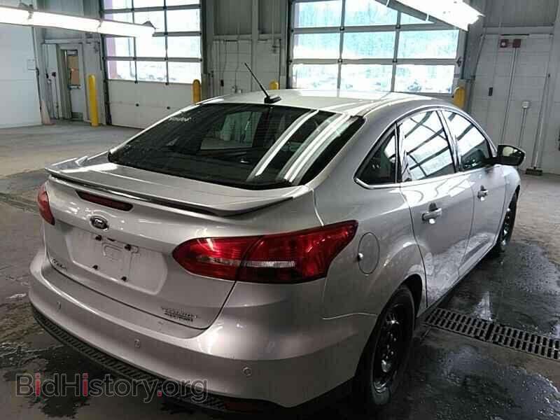 2016 Ford Focus - VIN: 1FADP3J23GL272880 - Фото 2
