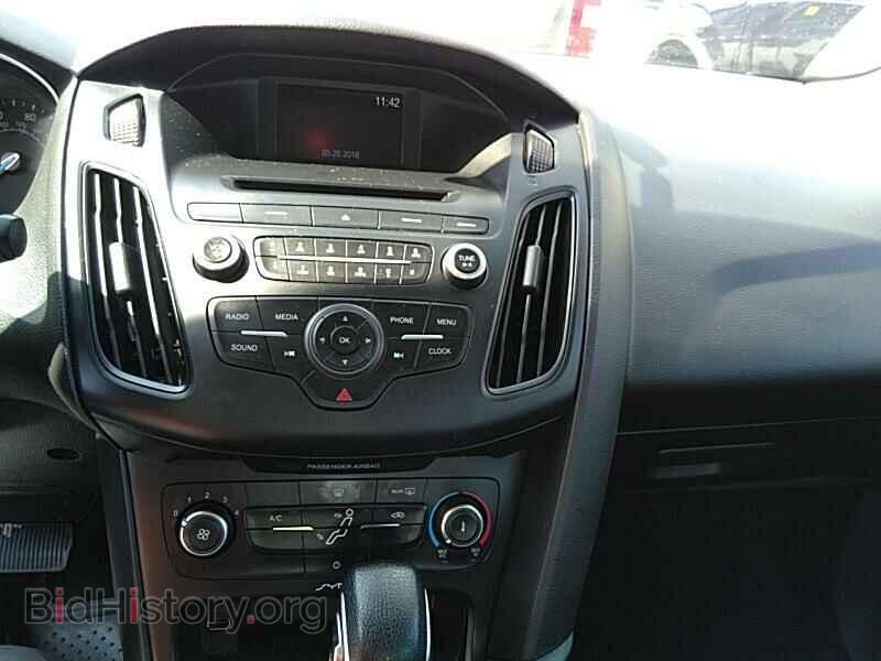 2016 Ford Focus - VIN: 1FADP3E20GL252838 - Фото 4