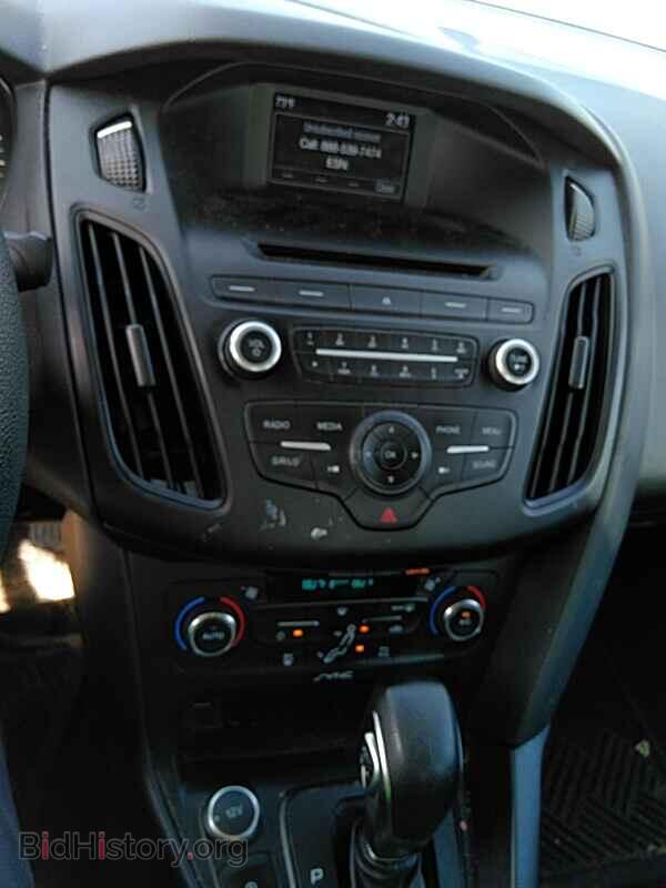2017 Ford Focus - VIN: 1FADP3FE1HL292517 - Фото 4