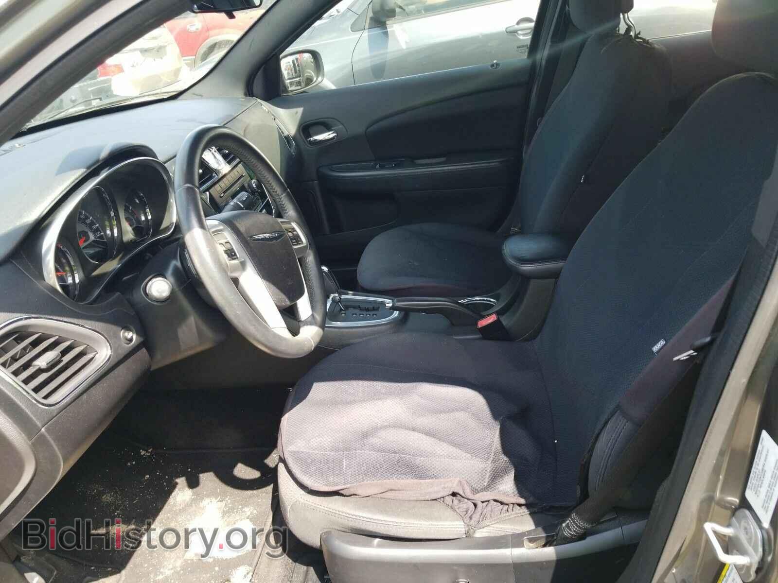 2013 Chrysler 200 - VIN: 1C3CCBBB7DN570976 - Фото 3