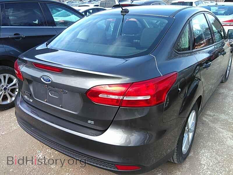 2017 Ford Focus - VIN: 1FADP3F22HL203480 - Фото 2