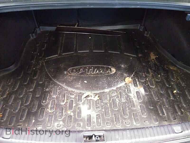 2007 Kia Optima - VIN: KNAGE123775152834 - Фото 7