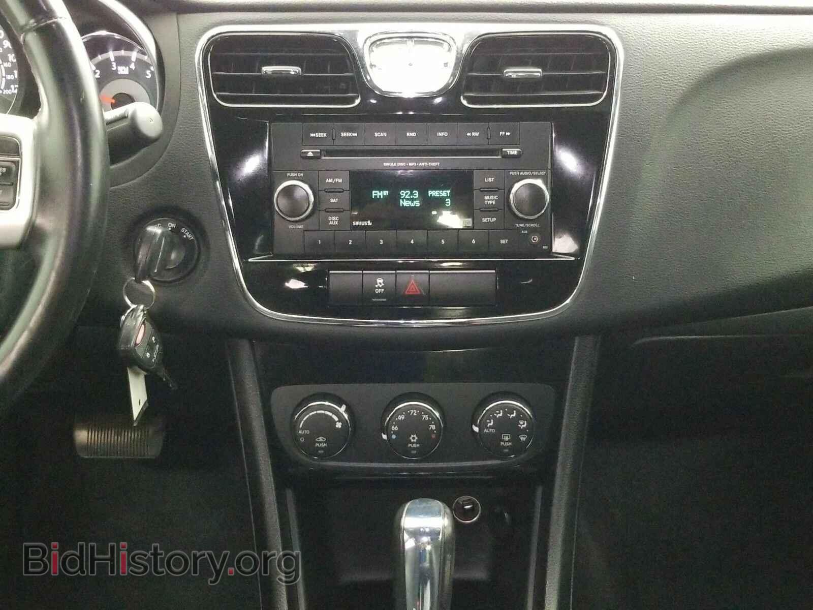 2012 Chrysler 200 - VIN: 1C3CCBBB4CN176236 - Фото 11