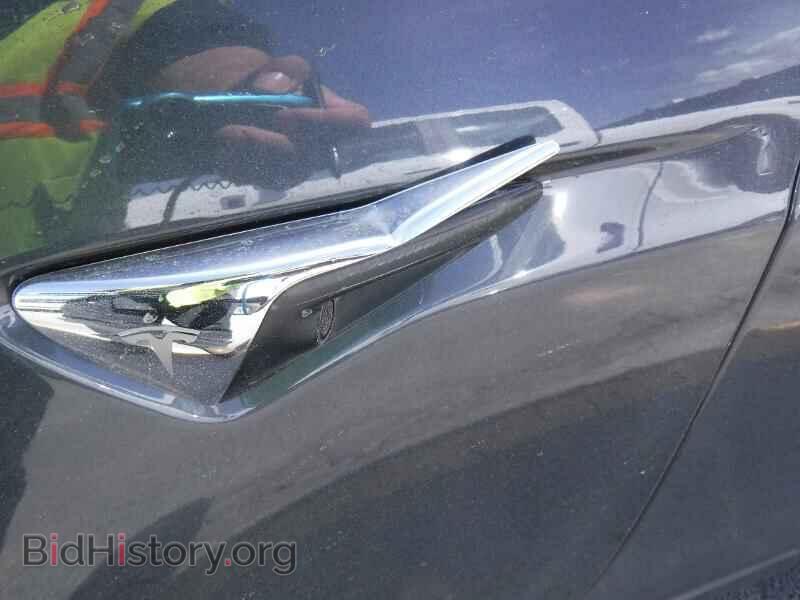 2016 Tesla Model S - VIN: 5YJSA1E20GF169419 - Photo 9