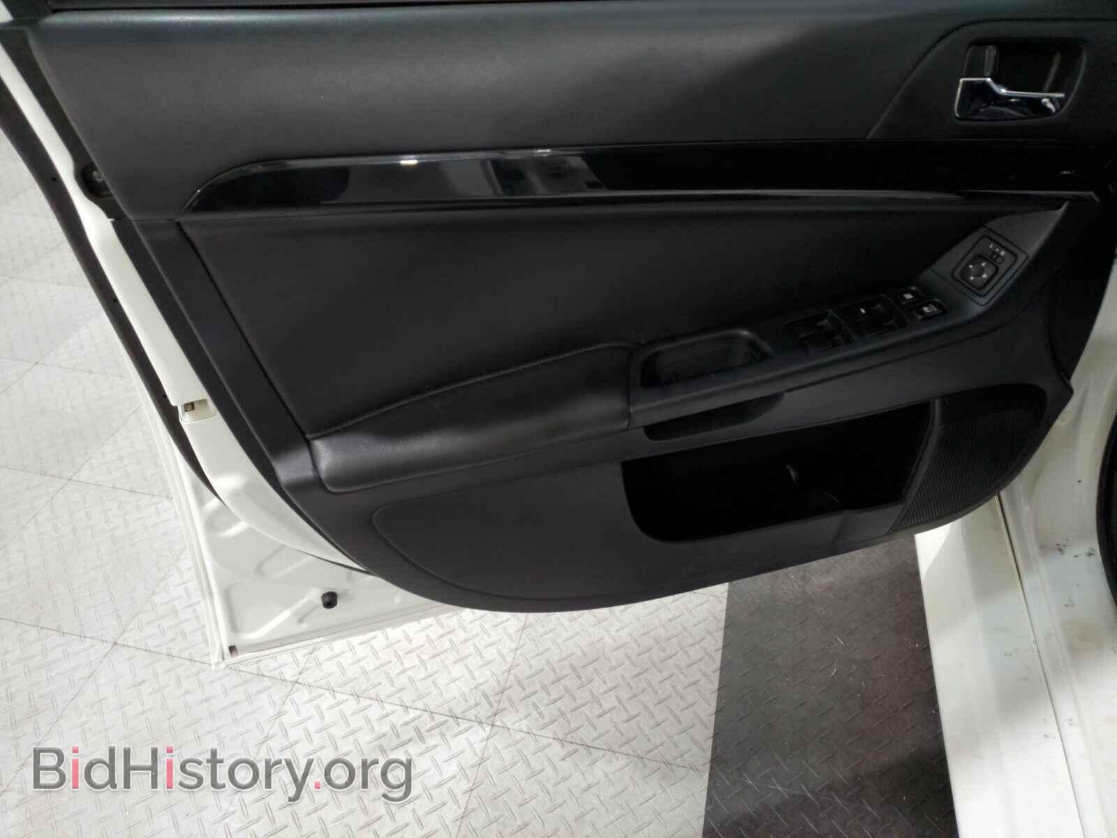 2014 Mitsubishi Lancer Evolution - VIN: JA32W5FV8EU024570 - Фото 9