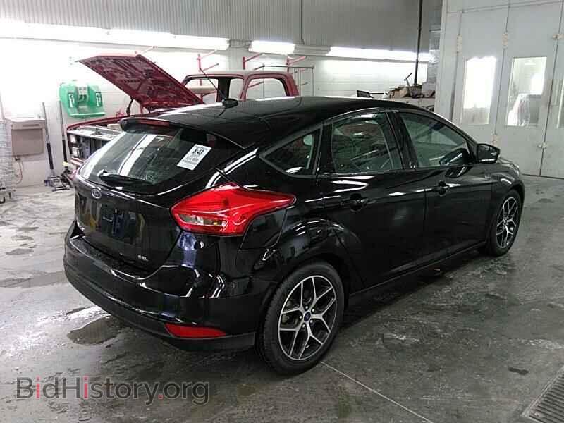 2017 Ford Focus - VIN: 1FADP3M21HL297774 - Фото 2