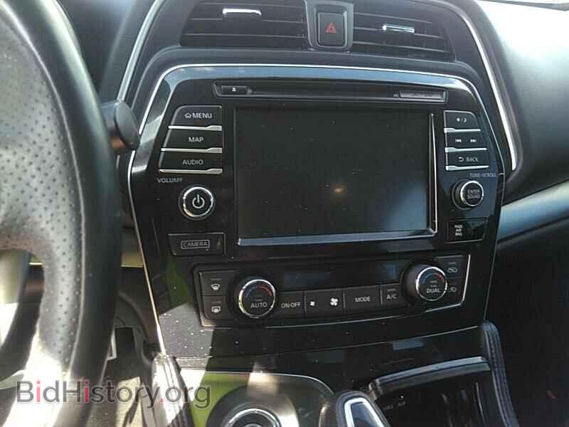 2017 Nissan Maxima - VIN: 1N4AA6AP1HC389991 - Photo 4