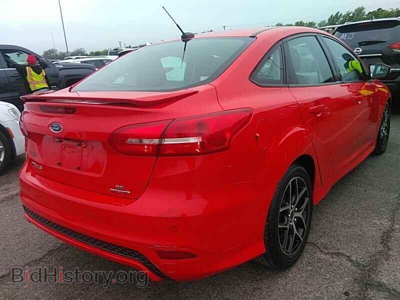 2016 Ford Focus - VIN: 1FADP3F26GL229997 - Фото 2
