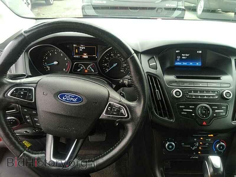 2016 Ford Focus - VIN: 1FADP3F26GL229997 - Фото 4