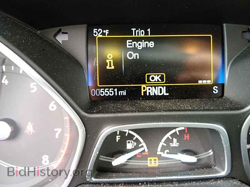 2017 Ford Focus - VIN: 1FADP3K21HL203301 - Photo 5