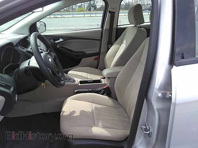 2016 Ford Focus - VIN: 1FADP3F23GL211148 - Photo 3