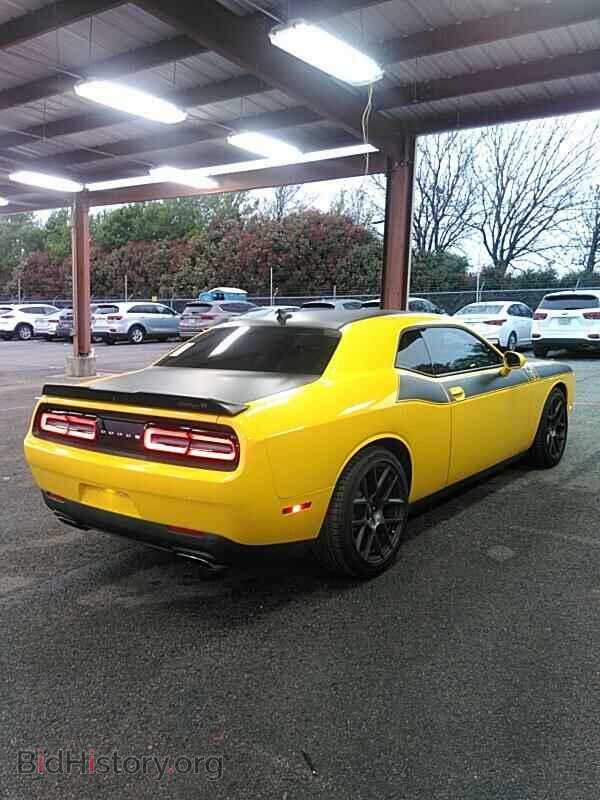 2017 Dodge Challenger - VIN: 2C3CDZBT4HH578174 - Фото 2