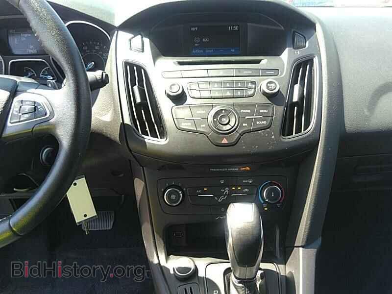 2016 Ford Focus - VIN: 1FADP3K24GL388412 - Фото 4