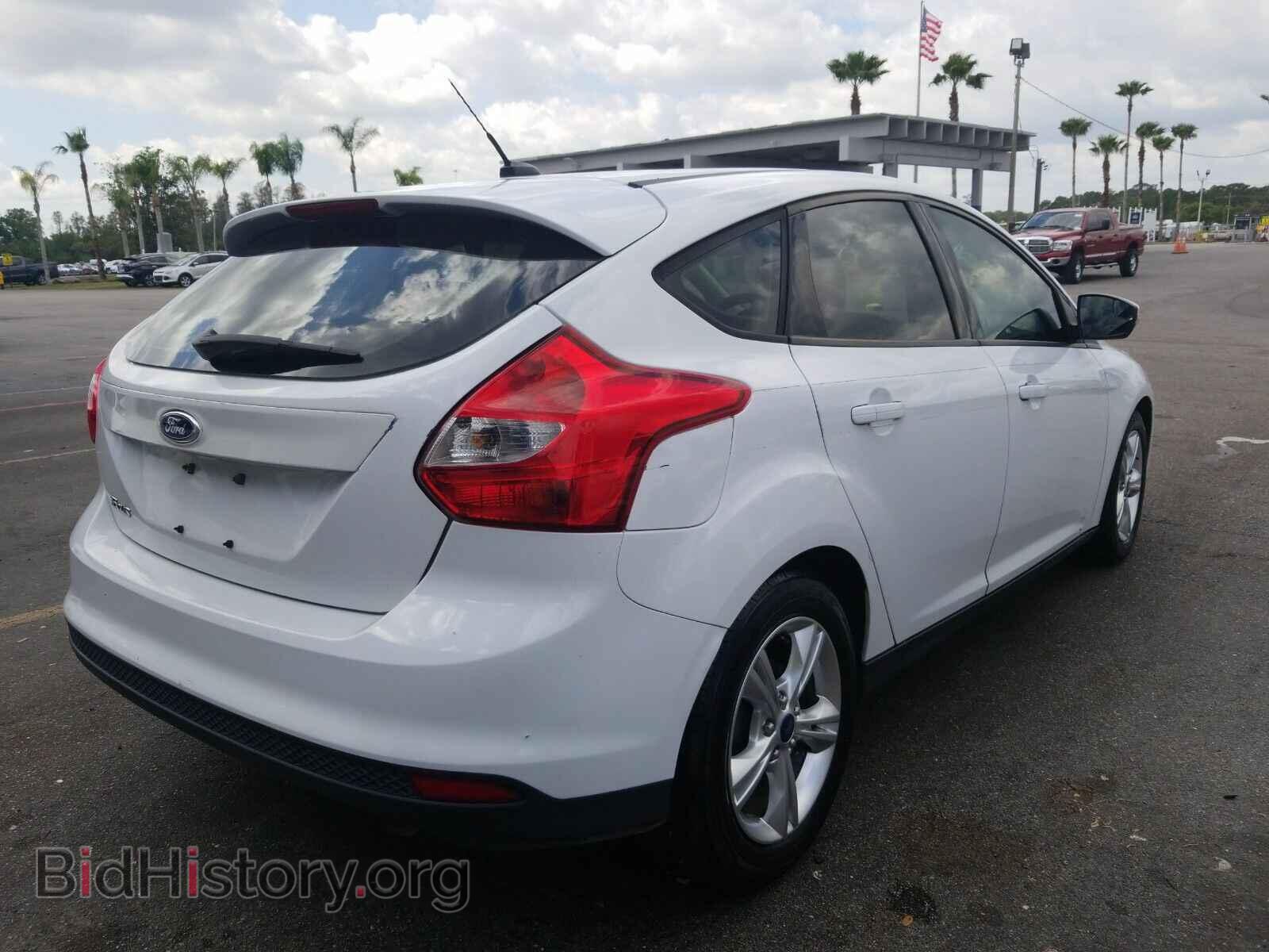 2013 Ford Focus - VIN: 1FADP3K24DL153603 - Фото 2