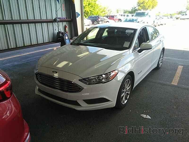 Photo 3FA6P0LU5HR387991 - Ford Fusion 2017