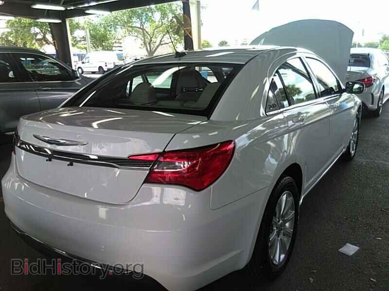2013 Chrysler 200 - VIN: 1C3CCBBB0DN701486 - Фото 2