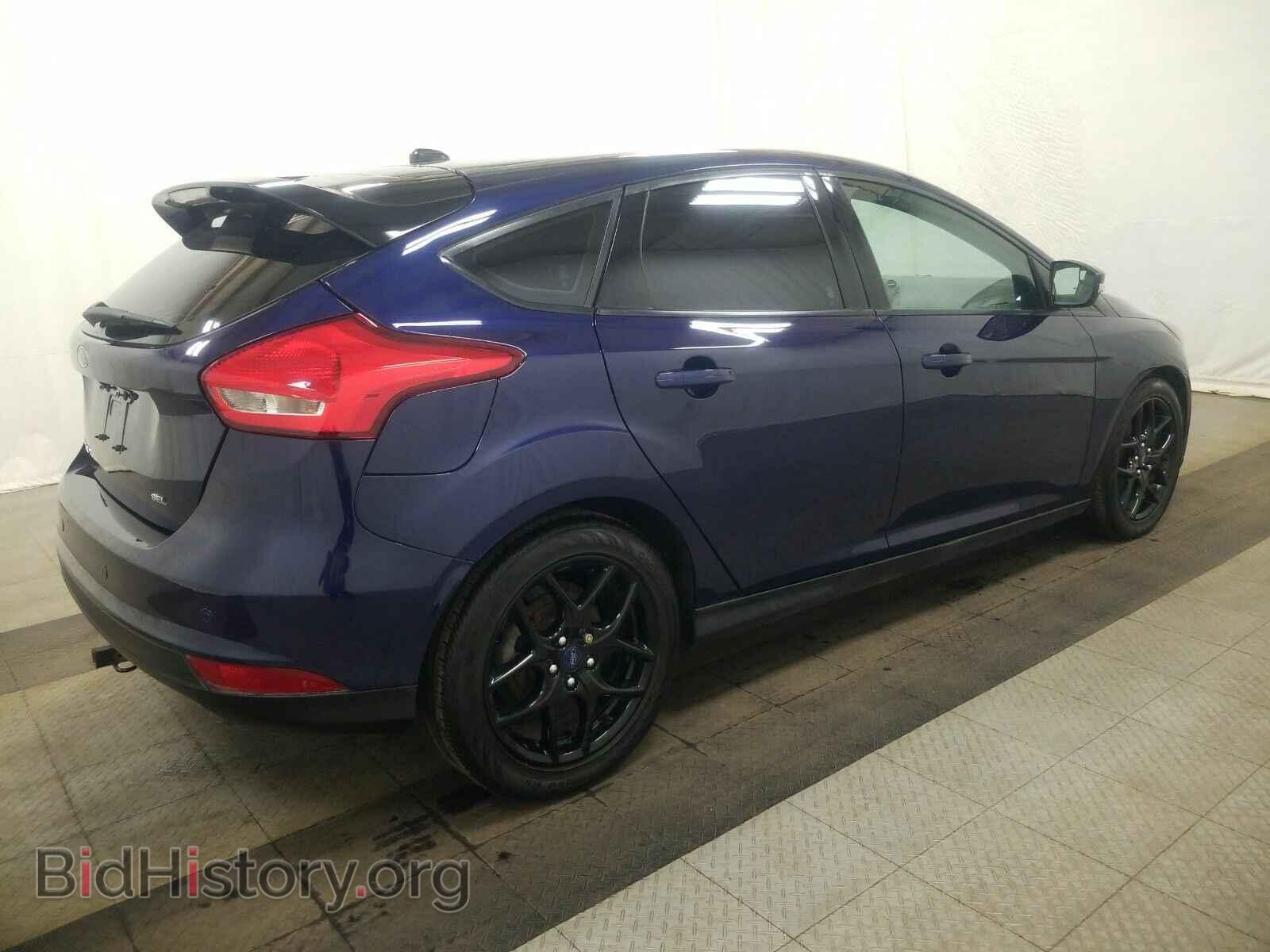 2017 Ford Focus - VIN: 1FADP3M28HL207360 - Фото 4