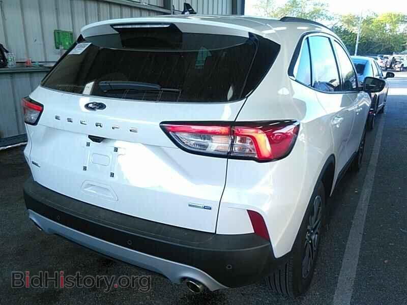 2020 Ford Escape - VIN: 1FMCU9H67LUA37201 - Photo 2