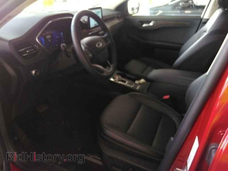 2020 Ford Escape - VIN: 1FMCU9J98LUA58658 - Photo 3