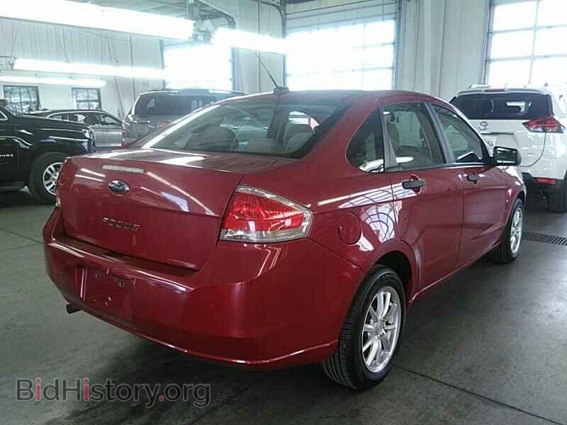 2011 Ford Focus - VIN: 1FAHP3EN9BW149226 - Фото 2