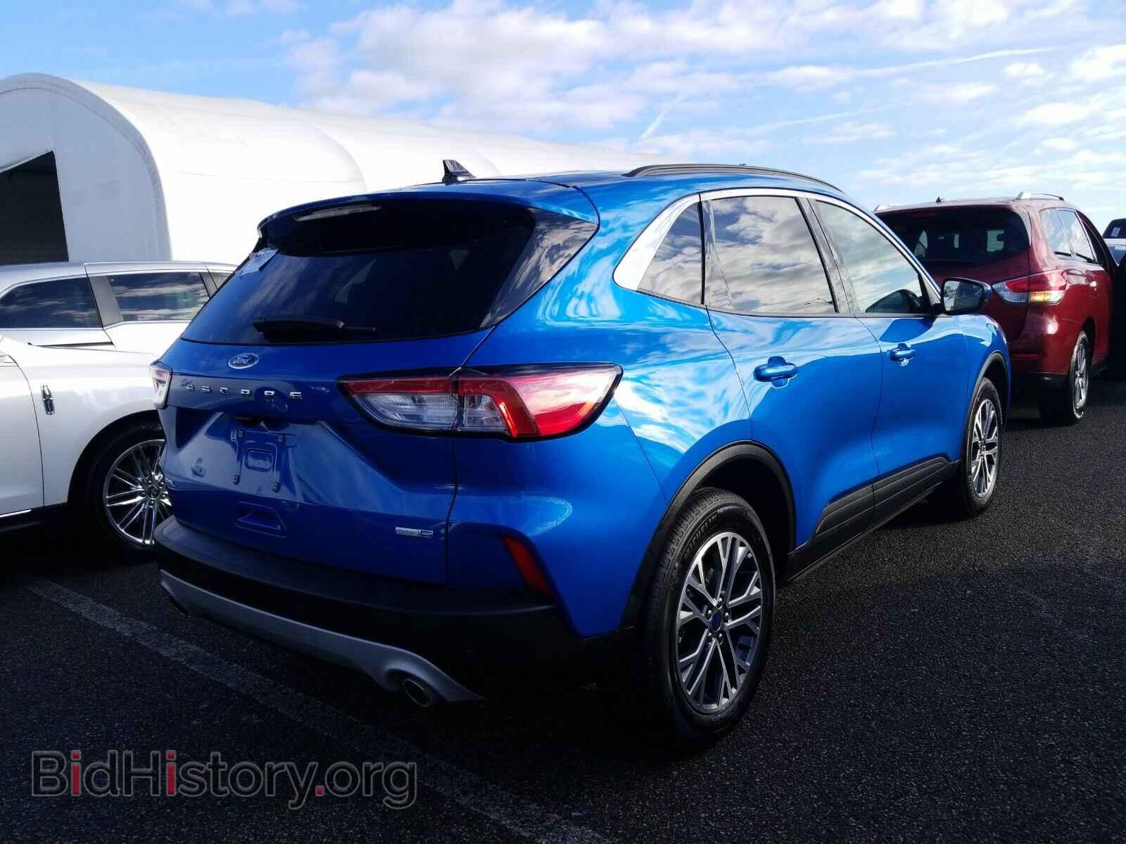 2020 Ford Escape - VIN: 1FMCU9H62LUA37235 - Фото 2